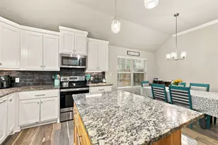 4016 Cherokee Ct, Granbury, TX 76048 - Photo 22