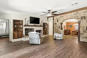 200 Timberlane Terrace, Euless, TX 76039 - Photo 14