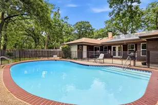 200 Timberlane Terrace, Euless, TX 76039 - Photo 32