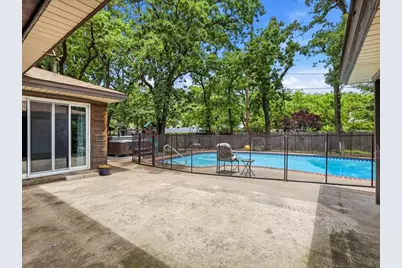 200 Timberlane Terrace, Euless, TX 76039 - Photo 30
