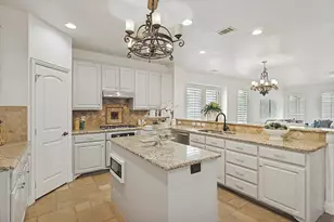 7700 Chief Spotted Tail Dr, McKinney, TX 75070 - Photo 6