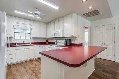 1110 Jones Road, Weatherford, TX 76088 - Photo 12
