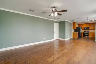 812 Sheryn Dr, Burleson, TX 76028 - Photo 12