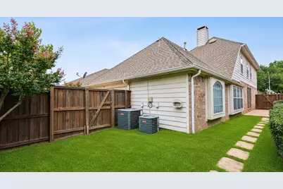 400 Moss Hill Road, Irving, TX 75063 - Photo 24