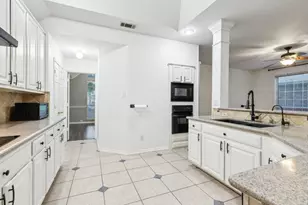 400 Moss Hill Rd, Irving, TX 75063 - Photo 10