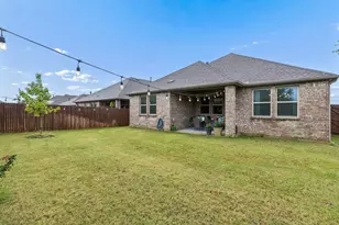 10313 Geode St, Aubrey, TX 76227 - Photo 12