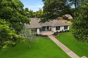 306 Rockbrook Dr, Rockwall, TX 75087 - Photo 2