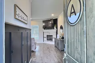 4015 Gallivant Dr, Granbury, TX 76049 - Photo 2