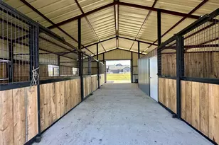 170 Dollie Rd, Grandview, TX 76064 - Photo 28