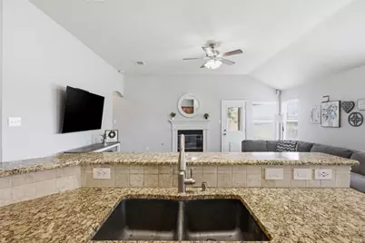 8900 Arcadia Park Drive, Fort Worth, TX 76244 - Photo 6