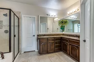 10948 Abbeyglen Ct, Fort Worth, TX 76052 - Photo 16