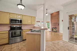 340 Arbor Ct, Euless, TX 76039 - Photo 16