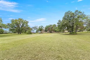 108 Oak Creek Dr, Springtown, TX 76082 - Photo 34
