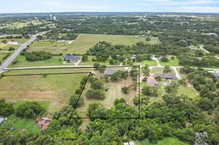 108 Oak Creek Dr, Springtown, TX 76082 - Photo 38