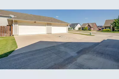 464 Pine Street, Burleson, TX 76028 - Photo 40