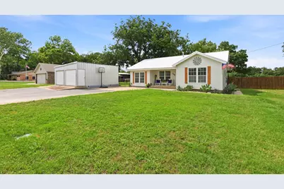 308 W 1st Street, Springtown, TX 76082 - Photo 2