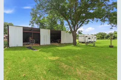 308 W 1st Street, Springtown, TX 76082 - Photo 32