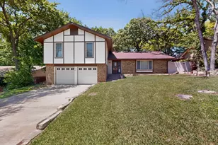 3411 Sheffield Dr, Arlington, TX 76013 - Photo 2