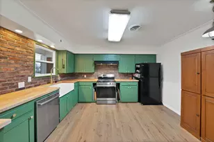 6800 Hightower St, Fort Worth, TX 76112 - Photo 10