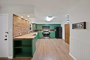 6800 Hightower St, Fort Worth, TX 76112 - Photo 8