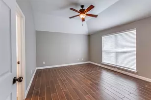 1817 Oak Bend Ln, Garland, TX 75040 - Photo 8