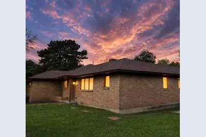 1315 Willow Creek Drive, Lancaster, TX 75146 - Photo 2