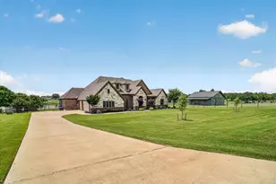 118 Trace Dr, Weatherford, TX 76087 - Photo 2