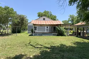 1402 Ave A, Cisco, TX 76437 - Photo 30