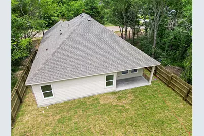 304 N Cherokee Shores Drive, Mabank, TX 75156 - Photo 2