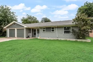 13660 Heartside Pl, Farmers Branch, TX 75234 - Photo 2