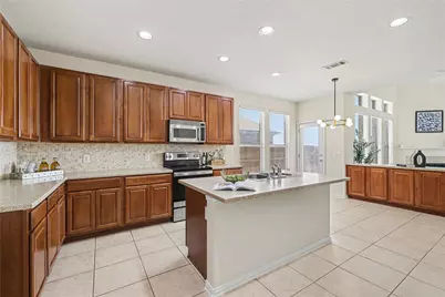 1041 Crystal Lake Drive, Frisco, TX 75036 - Photo 8