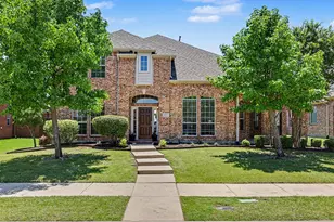 1041 Crystal Lake Dr, Frisco, TX 75036 - Photo 1