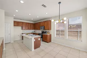 1041 Crystal Lake Dr, Frisco, TX 75036 - Photo 10