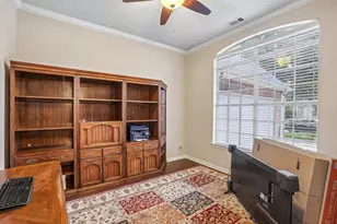 5320 Brazoria Dr, Grand Prairie, TX 75052 - Photo 8