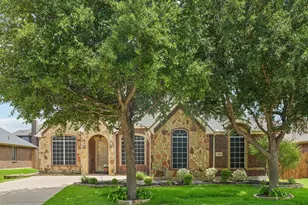 5320 Brazoria Dr, Grand Prairie, TX 75052 - Photo 1