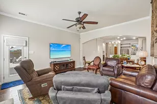 5320 Brazoria Dr, Grand Prairie, TX 75052 - Photo 4