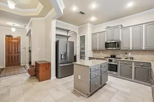 5320 Brazoria Dr, Grand Prairie, TX 75052 - Photo 12