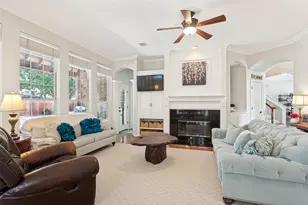 2700 Lake Breeze Ln, Flower Mound, TX 75022 - Photo 6