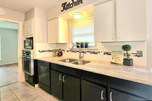 1929 Deep Valley Dr, Richardson, TX 75080 - Photo 2
