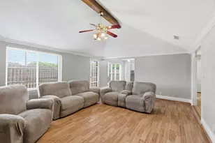 2915 Post Oak Ct, Bedford, TX 76021 - Photo 4