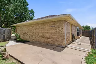 2915 Post Oak Ct, Bedford, TX 76021 - Photo 22