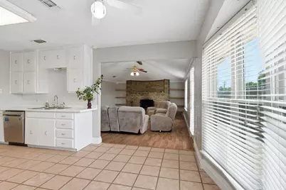 2915 Post Oak Court, Bedford, TX 76021 - Photo 10