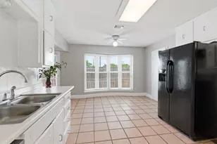 2915 Post Oak Ct, Bedford, TX 76021 - Photo 10