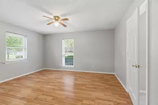 2915 Post Oak Ct, Bedford, TX 76021 - Photo 2