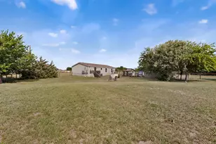 115 Vinall Cir, Decatur, TX 76234 - Photo 22