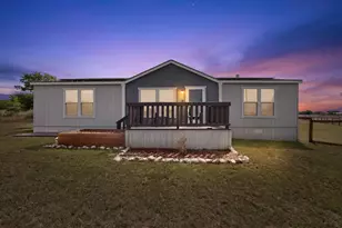 115 Vinall Cir, Decatur, TX 76234 - Photo 2