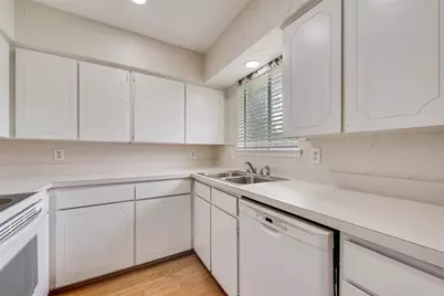 2132 Meandering Drive, Irving, TX 75060 - Photo 8