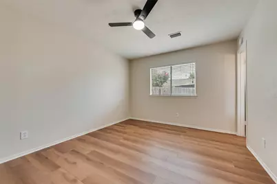 2132 Meandering Drive, Irving, TX 75060 - Photo 10