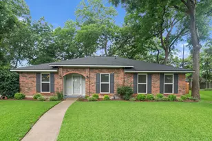 602 Adams Dr, Duncanville, TX 75137 - Photo 1