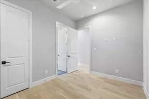 131 Gdn Ct E, Arlington, TX 76013 - Photo 18
